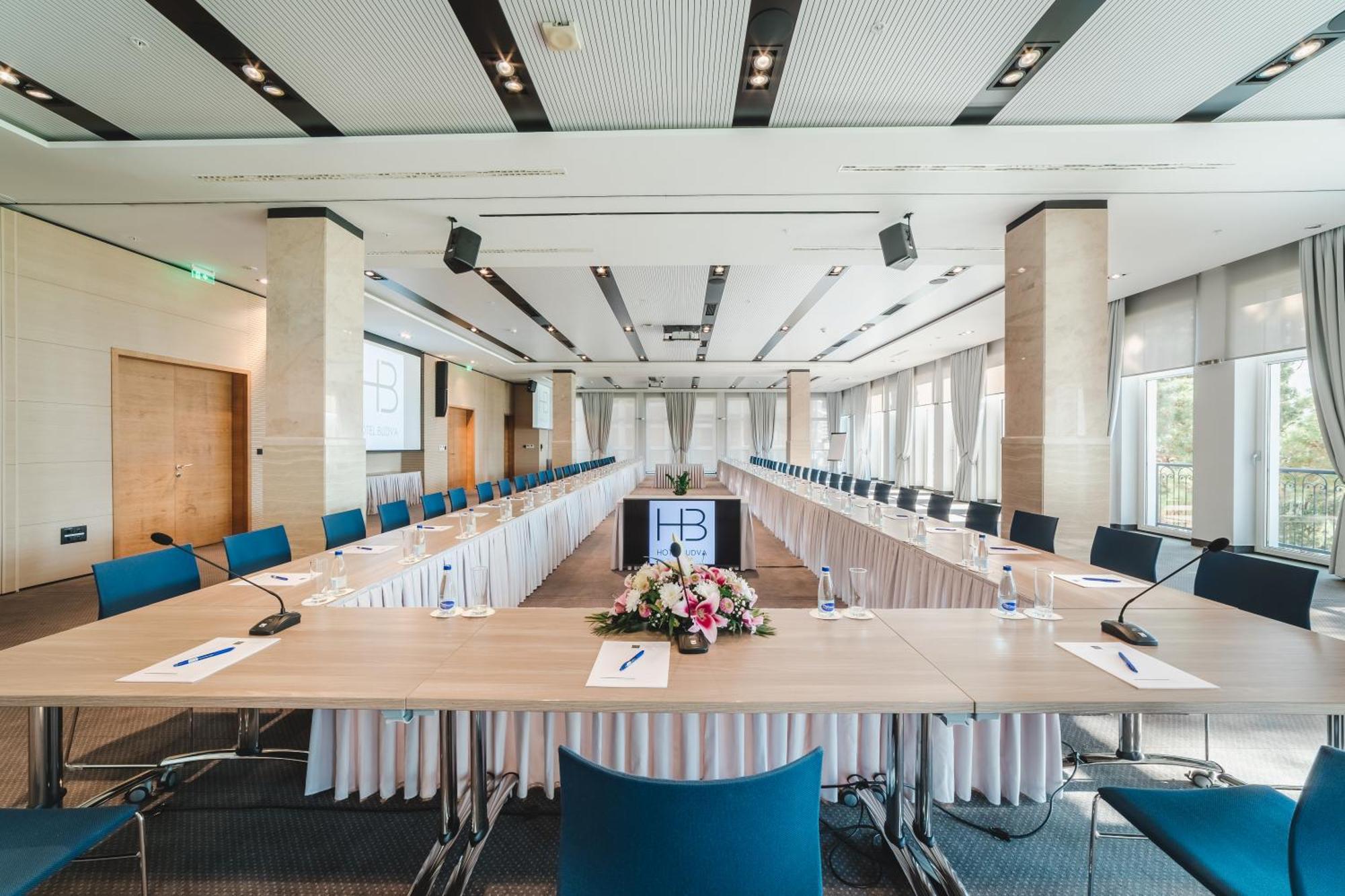 Hotel Budva Luaran gambar