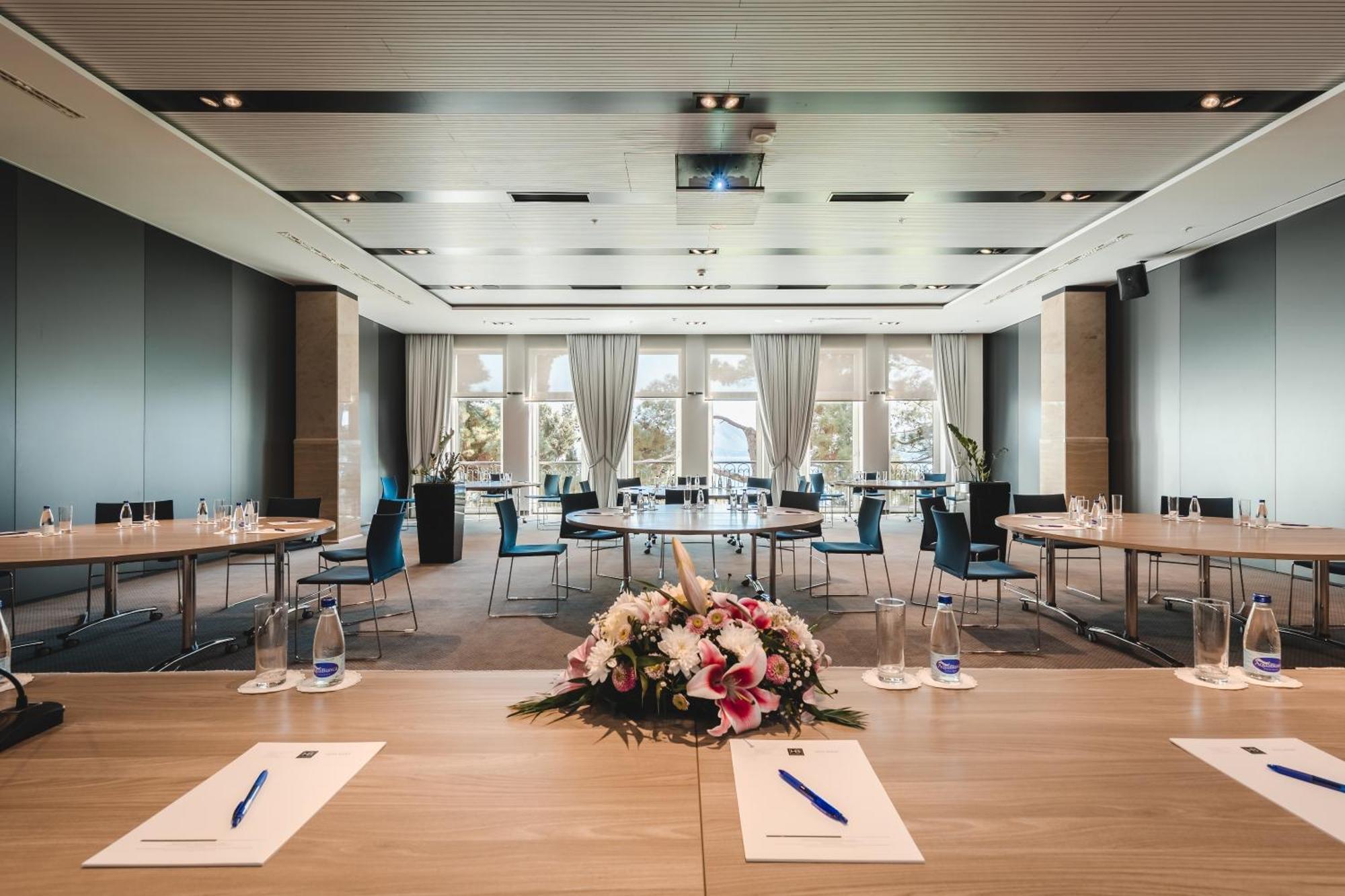 Hotel Budva Luaran gambar
