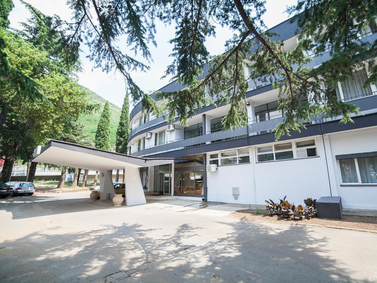 Hotel Budva Luaran gambar